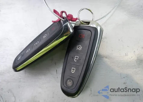 2017 Ford Escape Titanium из США, поврежденный, VIN 1FMCU9JD1HUA11662